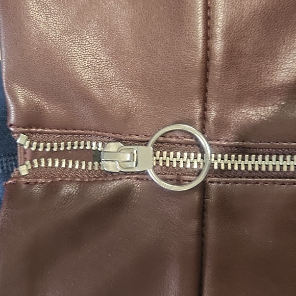 Leather skirt - Picture 3 of 4